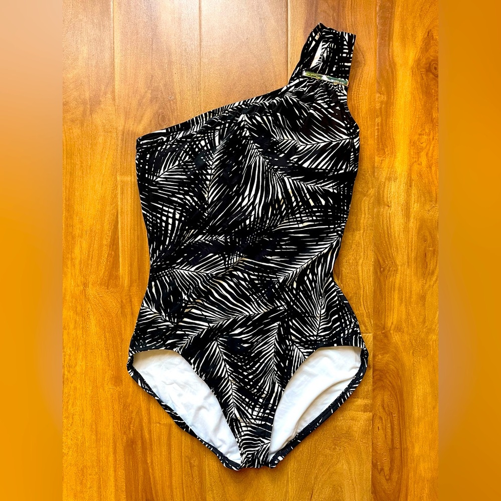 Michael Kors One Shoulder Chic Swimsuit Size 8